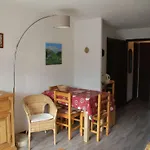 Apartment With Parking For 6 People