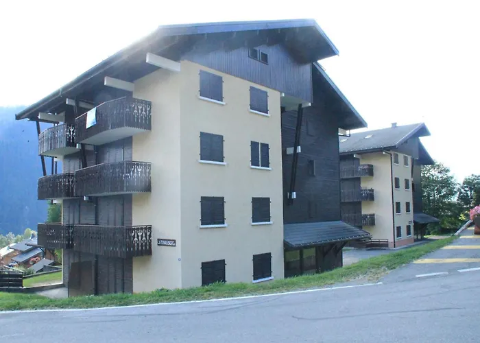 With Parking For 6 People Apartmán *